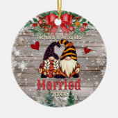 かわいい初めてのクリスマス結婚した格言 セラミックオーナメント (正面)