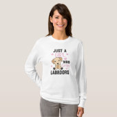 かわいい動物たちをラブラドール犬が大好きな少女 Tシャツ (正面フル)