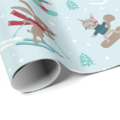 かわいい動物たちスキーとスノーボードを青で ラッピングペーパー (ロールコーナー)