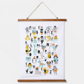 かわいい動物のアルファベット |帽子を持っている人もいる 吊り下げ型タペストリー (正面)