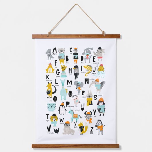 かわいい動物のアルファベット |帽子を持っている人もいる 吊り下げ型タペストリー (正面)