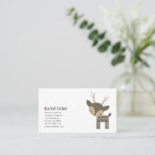 かわいい動物のブラウンの木びき台のシカの名刺 名刺 (スタンド正面)