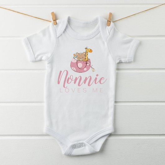 かわいい動物の入った籠 ニョニーは私を愛してる ベビーボディスーツ