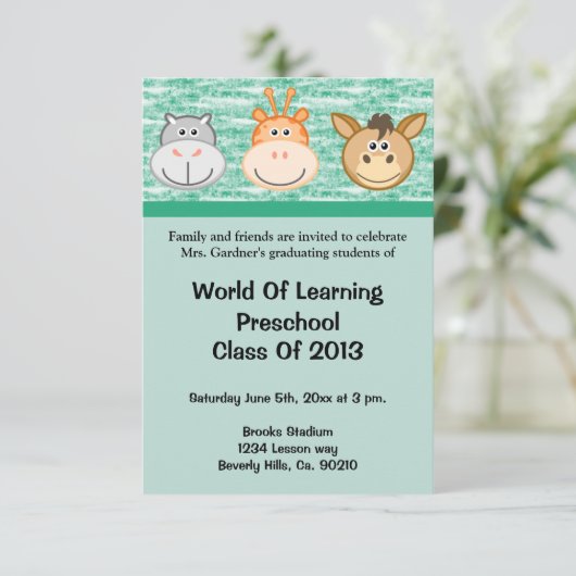 かわいい動物の幼稚園か幼稚園の卒業 招待状 (スタンド正面)