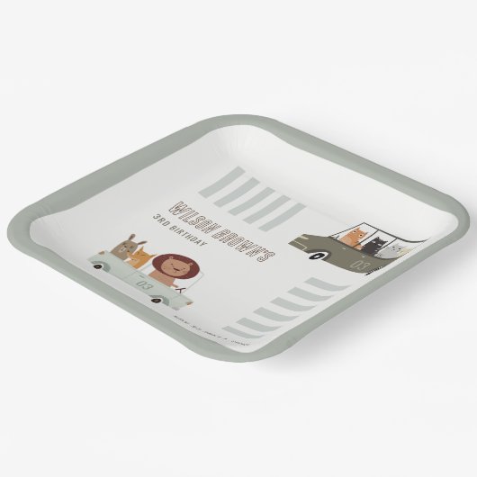 かわいい動物ズインザカーシティロード子供の誕生日 ペーパープレート (傾斜あり)