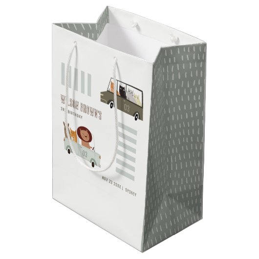 かわいい動物ズインザカーシティロード子供の誕生日 ミディアムペーパーバッグ (裏面アングル)