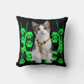 かわいい動物ペット猫クールライムと黒モダン クッション (正面)