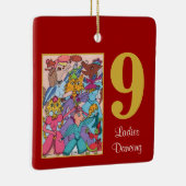 かわいい動物及びタイポグラフィを踊っている9人の女性 セラミックオーナメント (右)