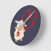 かわいい反抗的な漫画の羊 ラウンド壁時計 (傾斜)