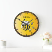 かわいい可愛い🐝でこぼこミツバチと金色に ラージ壁時計 (ホーム)