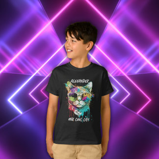 かわいい名前をカスタムするクールワンキャットカラフルサングラス Tシャツ