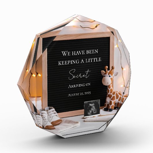 かわいい喜びのベビーキリン妊娠の発表 フォトブロック (左)