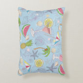 かわいい夏のイラストレーションにスイカが入った模様。  アクセントクッション (正面(垂直))