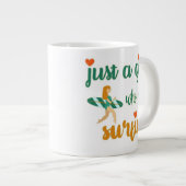 かわいい夏の引用文サーフィンが大好きな女の子 ジャンボコーヒーマグカップ (正面右)