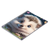 かわいい大きな青い目をしたハリネズミ ノートブック (左側)