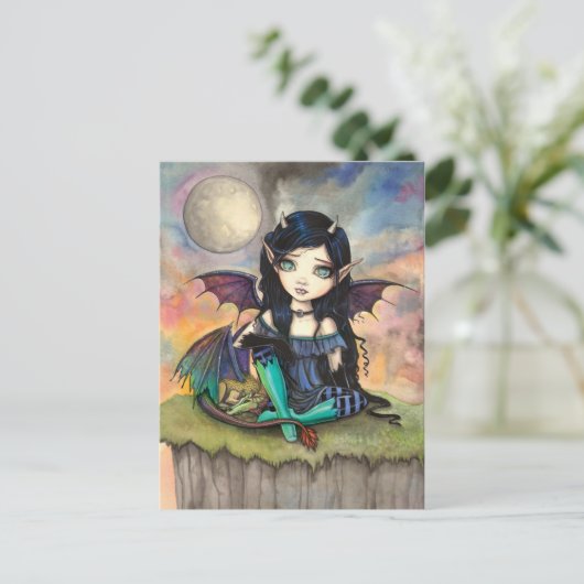 かわいい大目ゴシック体の妖精とドラゴンアート ポストカード (スタンド正面)