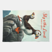 かわいい大西洋のパフィン、海の上の岩 キッチンタオル (横)