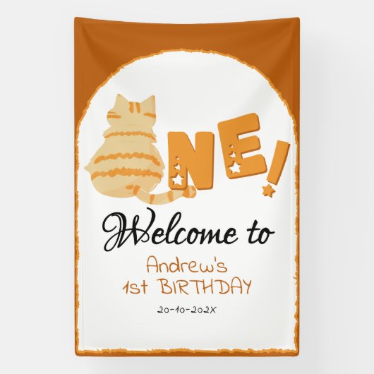 かわいい太ったオレンジ色の猫の1歳の誕生日おめでとう 横断幕 (縦)