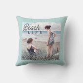 かわいい太陽のキスと塩辛いビーチ生活 クッション (裏面)