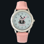 かわいい女の子とミニマルなパンダベアキッズ 腕時計<br><div class="desc">この可愛くておもしろいの子供たちはジャングルパンダのお洒落クマのイラストレーションを見る。時計はミニマリストとピンクのフォントにあなたの女の子の名前を追加するための領域をモダン提供する。パンダ好きに最適。</div>
