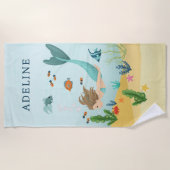 かわいい女の子と魔法の人魚の海の子たち ビーチタオル (正面)