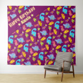 かわいい女の子のカラフルな紫の恐竜をテーマにした誕生日 タペストリー (インサイチュ(横))