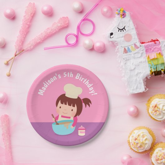 かわいい女の子のベーキングのシェフの誕生会の供給 ペーパープレート (パーティー)