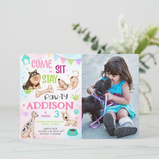 かわいい女の子の犬の誕生日ポーティ写真 招待状 (スタンド正面)