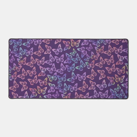 かわいい女の子の紫の蝶の模様が虹のように輝く デスクマット (正面)