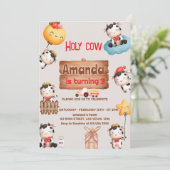 かわいい女の子の聖牛と牛のプリント誕生日 招待状 (スタンド正面)
