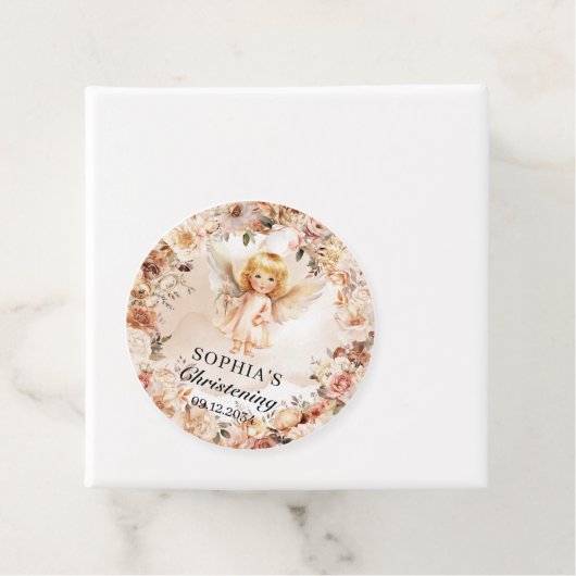 かわいい女の子エンジェル赤面とアイボリー花バプテスマ フェイバータグ (インサイチュ)