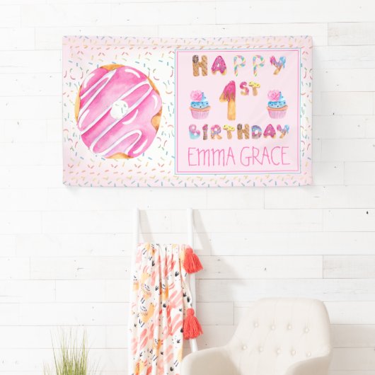 かわいい女の子ドーナツ |カップケーキお誕生日おめでとうございます 横断幕 (インサイチュ)