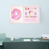 かわいい女の子ドーナツ |カップケーキお誕生日おめでとうございます 横断幕 (トレードショー)