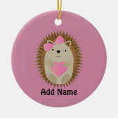 かわいい女の子ハリネズミがハート セラミックオーナメント (正面)