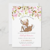 かわいい女の赤ちゃんのシカ及び種族の花のベビーシャワー 招待状 (正面)