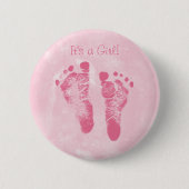 かわいい女の赤ちゃんの足跡の誕生の発表 缶バッジ (正面)