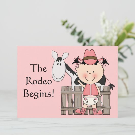 かわいい女の赤ちゃん及び馬の子馬のカスタムな西部の誕生 案内状 (スタンド正面)