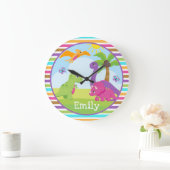 かわいい女カラフルの子の恐竜の友達の子供 ラージ壁時計 (ホーム)