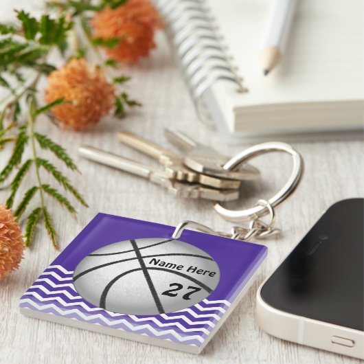 かわいい女パーソナライズされたの子用バスケットボールキーホルダー キーホルダー (正面右)