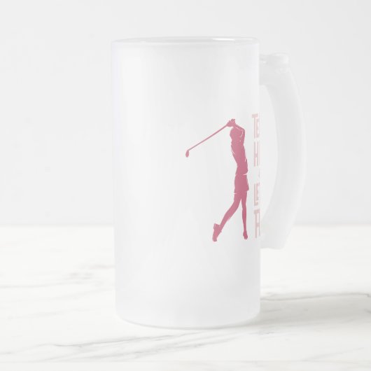 かわいい女子ゴルフティーユーモアスポーツおもしろいマゼンタスポーツ フロストグラスビールジョッキ (正面右)