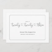 かわいい女性の卒業おめでとうメッセージ 招待状 (正面/裏面)