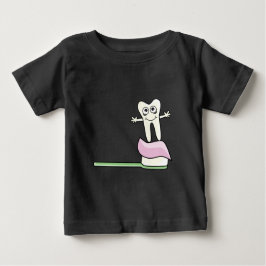 かわいい子ども歯科医 ベビーTシャツ
