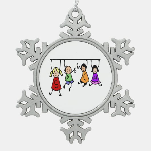 かわいい子ども漫画の持ち主スピーチの言葉 スノーフレークピューターオーナメント (正面)