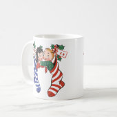 かわいい子ども連れのヴィンテージクリスマスストッキング コーヒーマグカップ (正面左)