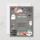 かわいい子供たちのハロウィンお誕生日パーティー グレー 招待状 (正面)