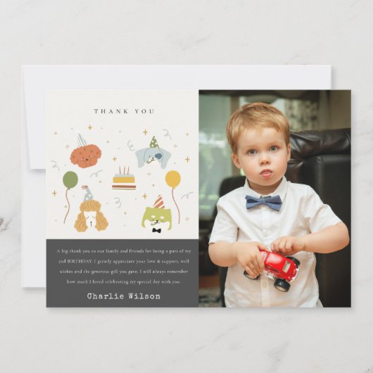 かわいい子供の誕生日パーティーの子犬の写真 あらゆる年齢の誕生日 サンキューカード (正面)