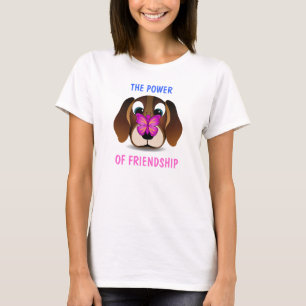 かわいい子犬および蝶友情の女性Tシャツ Tシャツ