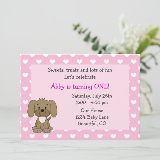 かわいい子犬とハート女の子ピンク1歳の誕生日 招待状 (スタンド正面)