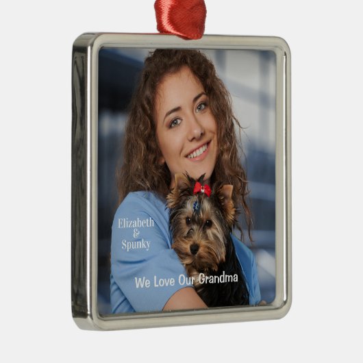 かわいい子犬と私はおばあちゃんの家族がパーソナライズ大好き メタルオーナメント (右)