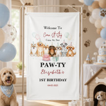 かわいい子犬の男の子1歳の誕生日 | パーティータイムファースト